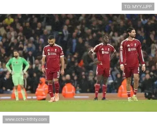 英超三强鼎立格局初现,传统双雄争霸演变为多维混战 英超三强鼎立格局初现,传统双雄争霸演变为多维混战